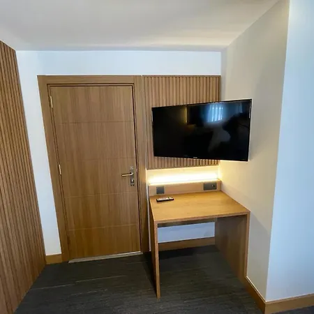 Uhldinger-hof 2*
