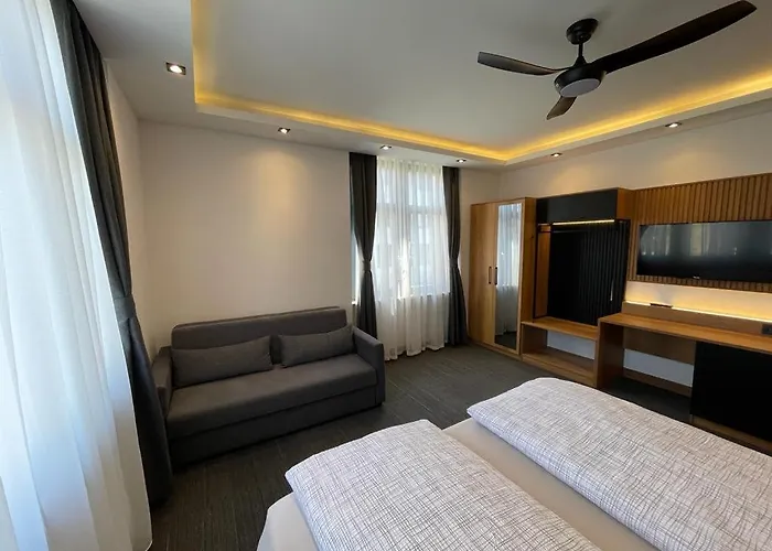 Uhldinger-hof אורחן 2*