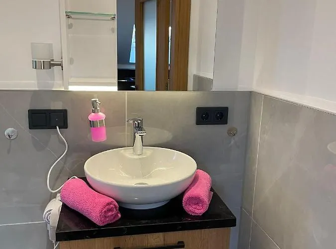 Uhldinger-hof אורחן 2*